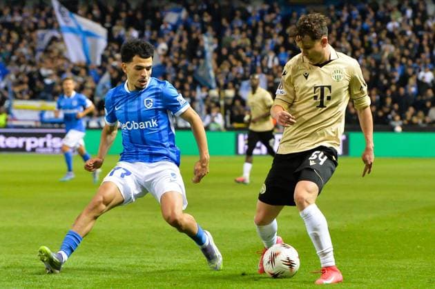 Genk s Zakaria El Ouahdi and Ferencvaros Alex Toth pictured in action during a soccer game between Belgian KRC Genk and Hungarian Ferencvarosi TC, on Thursday 02 October 2025, in Genk, in the second game (out of 8) in the league phase of the UEFA Europa League competition. JILLxDELSAUX  x135943815x