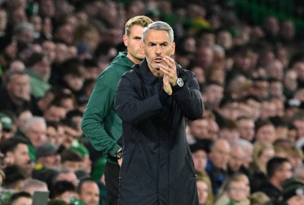 Celtic FC v S.C. Braga - UEFA Europa League GLASGOW, SCOTLAND - OCTOBER 02: Braga s head coach Carlos Vicens during the UEFA Europa League match, round 2 of 8 between Celtic FC and S.C. Braga at Celtic Park, on 2nd October 2025 in Glasgow, Scotland. Mark Runacles Anadolu Glasgow Scotland. Editorial use only. Please get in touch for any other usage.  Copyright: x2025xAnadoluxMarkxRunaclesx