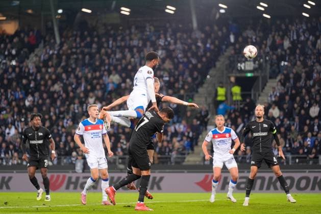 Youssef Chermiti of Rangers heads towards goal but fails to score Sturm Graz v Rangers, UEFA Europa League, Group Stage, Football, Merkur Arena, Graz, Austria - 02 Oct 2025Graz Merkur Arena Austria EDITORIAL USE ONLY No use with unauthorised audio, video, data, fixture lists, club league logos or live services. Online in-match use limited to 120 images, no video emulation. No use in betting, games or single club league player publications.  Copyright: xChristianxHofer Shutterstockx 15504056bc