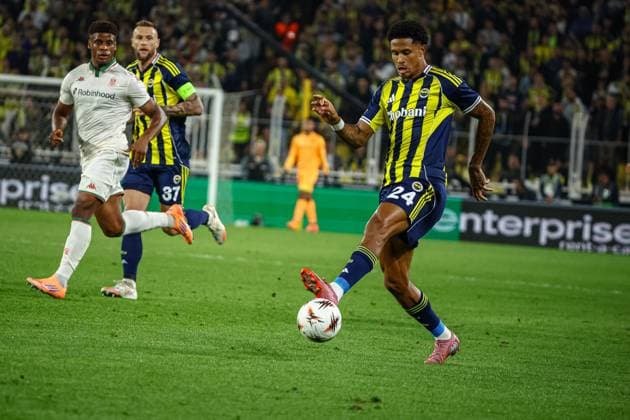 Fenerbahce vs Nice UEFA Europa League 2025-26 MD2 Jayden Oosterwolde of Fenerbahce SK in action during the match. Fenerbahce and Nice faced each other at UEFA Europa League 2025 26 League Phase MD2. The match took place in Ulker Fenerbahce Sukru Saracoglu Stadium on October 2, 2025. Istanbul Istanbul Turkey Copyright: xBurakxBasturkx