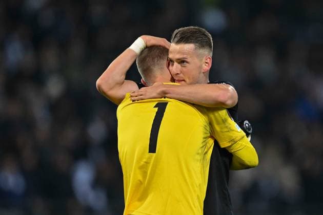 SOCCER - UEFA EL, Sturm vs Glasgow GRAZ,AUSTRIA,02.OCT.25 - SOCCER - UEFA Europa League, SK Sturm Graz vs Glasgow Rangers FC. Image shows the rejoicing of Oliver Christensen and Dimitri Lavalee (Sturm).  GEPAxpictures xAvnixRetkoceri