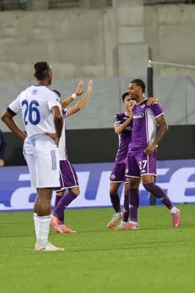 ACF Fiorentina v SK Sigma Olomouc - UEFA Conference League 2025 26 Cher Ndour of ACF Fiorentina celebrates after scoring his team s goal during the first match in the UEFA Conference League group Stage between ACF Fiorentina and SK Sigma Olomouc on October 2 ,2025 at Stadium Artemio Franchi, Florence , Italy Florence ITALIA  Copyright: xAndreaxMartinix originalFilename:martini-acffiore251002_npaOY.jpg