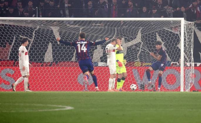02 10 2025, Switzerland, Basel, Soccer UEFA Europa League, FC Basel vs VfB Stuttgart, 2 0 Goal, Scorer Moritz Broschinski FC