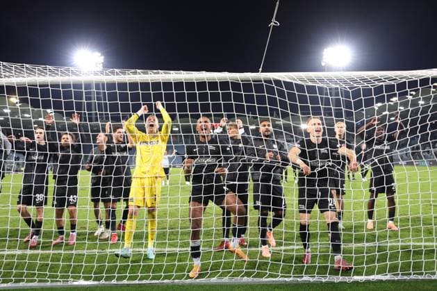 SOCCER - UEFA EL, Sturm vs Glasgow GRAZ,AUSTRIA,02.OCT.25 - SOCCER - UEFA Europa League, SK Sturm Graz vs Glasgow Rangers FC. Image shows the rejoicing of Oliver Christensen, Emanuel Aiwu and Dimitri Lavalee (Sturm).  GEPAxpictures xChrisxBauer