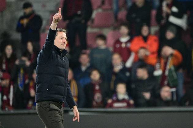 Sparta head coach Brian Priske gestures during the UEFA Conference League, first round match: AC Sparta Praha vs Shamrock Rovers, in Prague, Czech Republic, on October 2, 2025. (CTKxPhoto MichalxKamaryt) CTKPhotoP2025100209547  CTKPhotoP2025100209547