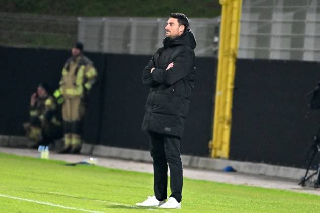 Celje, Slovenia, October 02nd 2025, Albert Riera head coach of Celje during the UEFA Conference League, League phase Matchday 1, between Celje (Slovenia) and AEK Athens (Greece) at Stadion Celje, Celje, Slovenia. (Photo by Igor Kupljenik Sports Press Photo) Copyright: xIgorxKupljenikx xSPPx Sportspressphoto_SPR36748