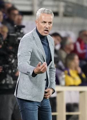 Sigma™s head coach Tomas Janotka gestures during the UEFA Conference League soccer match between Fiorentina and Betis at Artemio Franchi stadium in Florence, Italy - Thursday, October 02, 2025.  Copyright: xMarcoxBucco LaxPressex