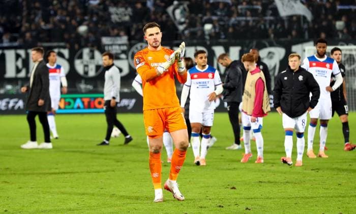SK Sturm Graz v Rangers, Europa League, 2 October 2025 Rangers goalkeeper Jack Butland applauds the fans after the 2-1 defeat. Graz Austria Copyright: xDanxWestwellx xSportPix.org.ukx
