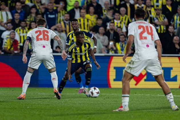 Fenerbahce vs Nice UEFA Europa League 2025-26 MD2 Dorgeles Nene of Fenerbahce SK in action during the match. Fenerbahce and Nice faced each other at UEFA Europa League 2025 26 League Phase MD2. The match took place in Ulker Fenerbahce Sukru Saracoglu Stadium on October 2, 2025. Istanbul Istanbul Turkey Copyright: xBurakxBasturkx