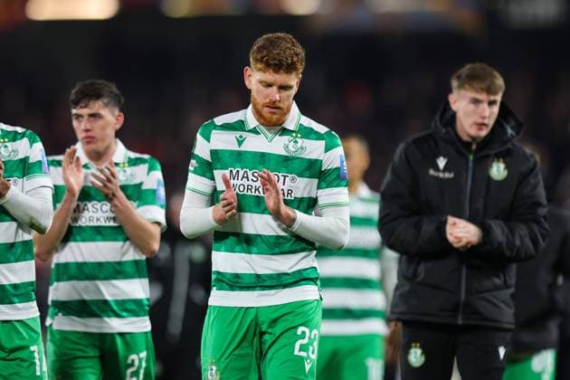 UEFA Europa Conference League Group Phase, Stadion Letna, Prague, Czech Republic 2 10 2025 Sparta Praha vs Shamrock Rovers Rovers Connor Malley applauds fans after the match Connor Malley applauds fans after the match 2 10 2025  Copyright: x INPHO RyanxByrnex RB1_9199