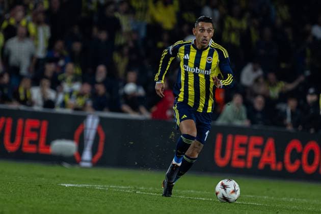 Fenerbahce vs Nice UEFA Europa League 2025-26 MD2 Irfan Can Kahveci of Fenerbahce SK runs with the ball during the match. Fenerbahce and Nice faced each other at UEFA Europa League 2025 26 League Phase MD2. The match took place in Ulker Fenerbahce Sukru Saracoglu Stadium on October 2, 2025. Istanbul Istanbul Turkey Copyright: xBurakxBasturkx
