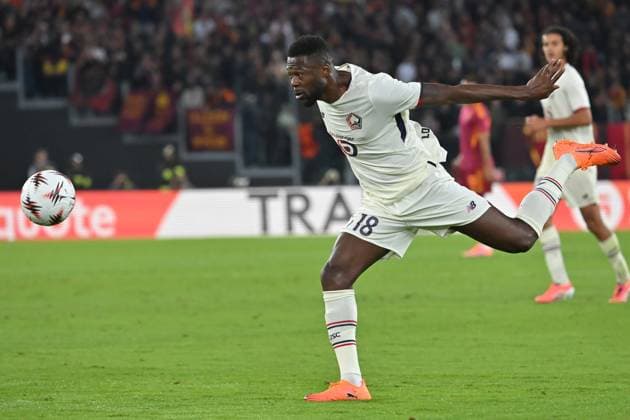 Soccer, Europa League match, AS Roma v Lille Chancel Mbemba of Losc Lille during the Europa League match between AS Roma v Lille at Olimpico stadium in Rome, Italy, Oct 02nd, 2025. Imago-Images Emmefoto Copyright: xImago-Images Emmefotox