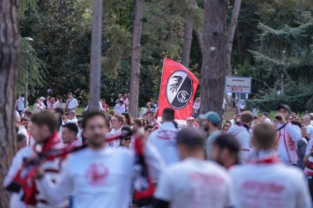 Fan meeting of Freiburg fans , Italy, Football, UEFA Europa League, Matchday 2, League phase, 2025 2026, Bologna FC vs SC Freiburg, 02 10 2025, Stadio Renato Dall™Ara, Bologna, Italy Bologna Stadio Renato Dall™Ara Emilia Romagna Italy Copyright: xArnexAmbergx