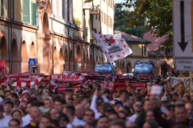 Fan march, Fans, Ultras , Italy, Football, UEFA Europa League, Matchday 2, League phase, 2025 2026, Bologna FC vs SC Freiburg, 02 10 2025, Stadio Renato Dall™Ara, Bologna, Italy Bologna Stadio Renato Dall™Ara Emilia Romagna Italy Copyright: xArnexAmbergx