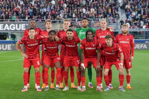 Team photo , Italy, Football, UEFA Europa League, Matchday 2, League phase, 2025 2026, Bologna FC vs SC Freiburg, 02 10 2025, Stadio Renato Dall™Ara, Bologna, Italy Bologna Stadio Renato Dall™Ara Emilia Romagna Italy Copyright: xArnexAmbergx
