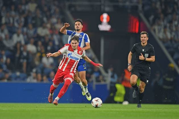 2nd October 2025; Dragao Stadium, Porto, Portugal: UEFA Europa League 2025 2026, FC Porto versus Red Star Belgrade; Stephen Eust& xe1;quio of FC Porto beaten by Vasilije Kostov of Red Star Belgrade  DanielxCastro