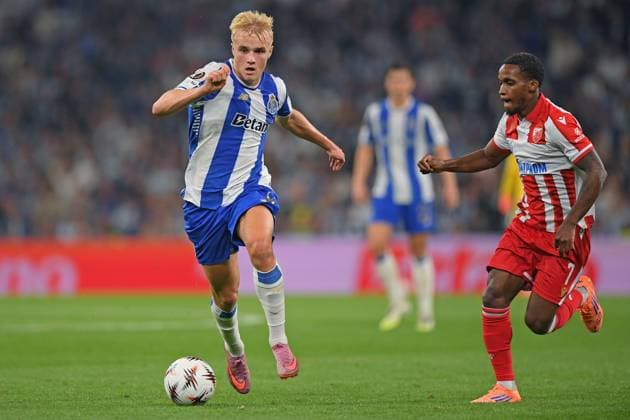 2nd October 2025; Dragao Stadium, Porto, Portugal: UEFA Europa League 2025 2026, FC Porto versus Red Star Belgrade; Victor Froholdt of FC Porto goes past Felicio Milson of Red Star Belgrade  DanielxCastro