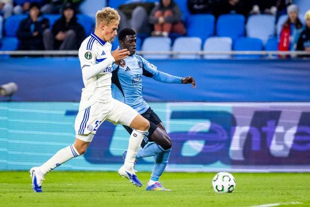 SLOVAN BRATISLAVA - STRASBOURG Alasana Yirajang of Slovan and Lucas Hogsberg of Strasbourg during league phase of UEFA Conference league football match between SK Slovan Bratislava and RC Strasbourg Alsace. Bratislava, Slovakia, October 02, 2025. Copyright: xx 080A1067