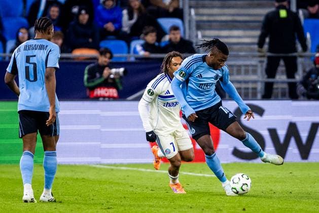 SLOVAN BRATISLAVA - STRASBOURG Sidoine Fogning of Slovan during league phase of UEFA Conference league football match between SK Slovan Bratislava and RC Strasbourg Alsace. Bratislava, Slovakia, October 02, 2025. Copyright: xx 080A1667