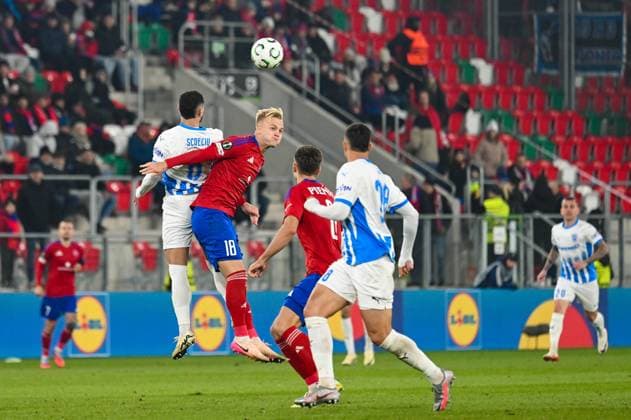 RECORD DATE NOT STATED SOSNOWIEC 02.10.2025 MECZ 1. KOLEJKA LIGA KONFERENCJI SEZON 2025 26: RAKOW CZESTOCHOWA - UNIVERSITATEA CRAIOVA --- UEFA CONFERENCE LEAGUE MATCH: RAKOW CZESTOCHOWA - UNIVERSITATEA CRAIOVA JONATAN BRAUT BRUNES FOT.WIKTOR FARYNA 400mm.pl NEWSPIX.PL --- newspix.pl 