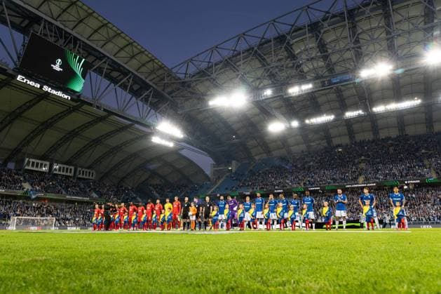 Poznan 02.10.2025. Pilka nozna Liga Konferencji UEFA sezon 2025 2026 kolejka 1 mecz: Lech Poznan - Rapid Wieden --- Football UEFA Conference League season 2025 2026 round 1 match: Lech Poznan - Rapid Wien nz fot. Tomasz Kluczynski Arena Akcji nz NEWSPIX.PL --- newspix.pl 