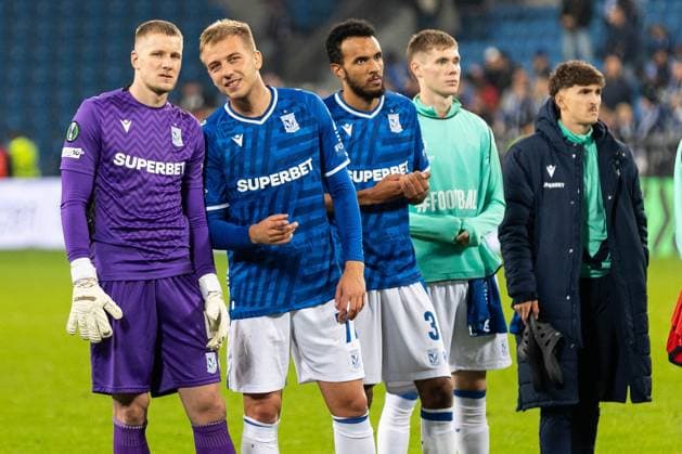Poznan 02.10.2025. Pilka nozna Liga Konferencji UEFA sezon 2025 2026 kolejka 1 mecz: Lech Poznan - Rapid Wieden --- Football UEFA Conference League season 2025 2026 round 1 match: Lech Poznan - Rapid Wien nz Bartosz Mrozek, Mateusz Skrzypczak, fot. Tomasz Kluczynski Arena Akcji nz NEWSPIX.PL --- newspix.pl 