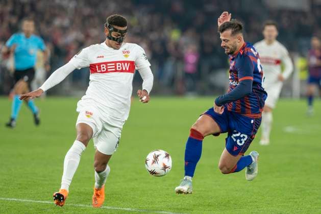 Luca Jaquez, VfB, re Albian Ajeti, FCB, FC Basel VfB Stuttgart, Europa League, Football, 02 10 2025