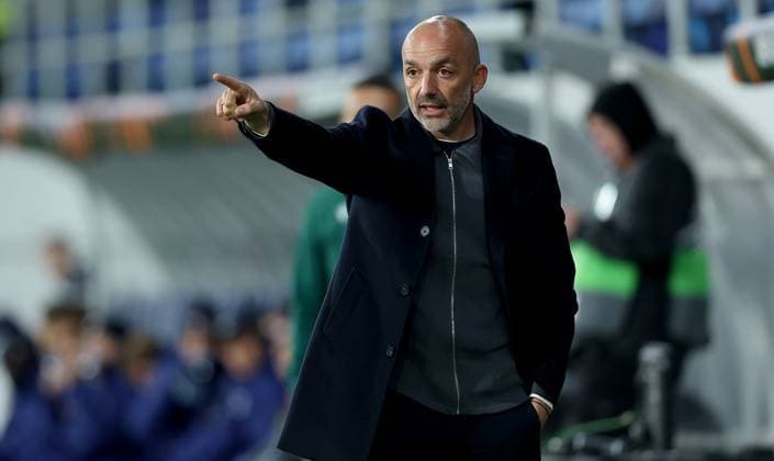 Maccabi Tel-Aviv v Dinamo Zagreb, UEFA Europa League season 2025 2026, round 2 Maccabi s head coach Zarko Lazetic during UEFA Europa League football match beetween Maccabi Tel-Aviv and GNK Dinamo Zagreb on October 2. 2025. in Backa Topola, Serbia. Backa Topola Serbia Copyright: xPedjaxMilosavljevic STARSPORTx