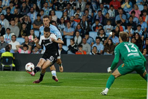 Giannis Konstantelias seen during UEFA Europa League game between RC Celta de Vigo and PAOK FC (Rodrigo Moreira Ball Raw Images) Vigo Estadio de Balaidos Spain Copyright: xRodrigoxMoreirax rodrigomoreira_celtavigo_-046