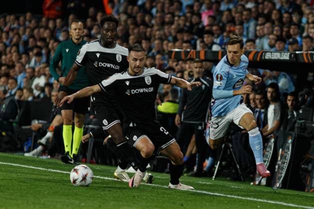 Joan Sastre and Bryan Zaragoza seen during UEFA Europa League game between RC Celta de Vigo and PAOK FC (Rodrigo Moreira Ball Raw Images) Vigo Estadio de Balaidos Spain Copyright: xRodrigoxMoreirax rodrigomoreira_celtavigo_-080