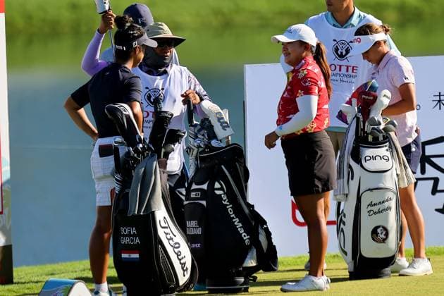 October 2, 2025 - Sofia Garcia and Mariel Galdiano share a laugh during the second round of the 2025 LOTTE Championship Presented By Hoakalei at Hoakalei Country Club in Ewa Beach, HI - CSM Ewa Beach USA - ZUMAc04_ 20251002_zma_c04_025 Copyright: xAndrewxLeex