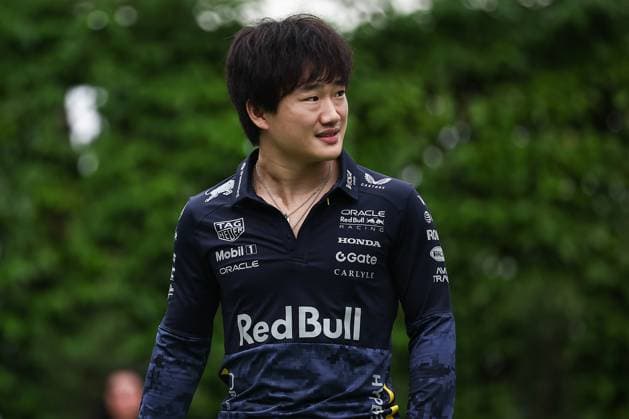 F1 - SINGAPORE GRAND PRIX 2025 TSUNODA Yuki (jap), Red Bull Racing RB21, portrait, during the 2025 Formula 1 Singapore Grand Prix, 18th round of the 2025 FIA Formula One World Championship, WM, Weltmeisterschaft from October 3 to 5, 2025 on the Marina Bay Street Circuit, in Singapore - SingaporeSingapore  Copyright: xEricxAlonsox