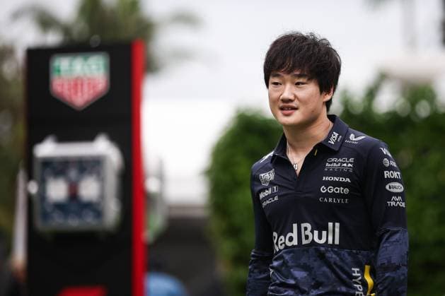 F1 - SINGAPORE GRAND PRIX 2025 TSUNODA Yuki (jap), Red Bull Racing RB21, portrait, during the 2025 Formula 1 Singapore Grand Prix, 18th round of the 2025 FIA Formula One World Championship, WM, Weltmeisterschaft from October 3 to 5, 2025 on the Marina Bay Street Circuit, in Singapore - SingaporeSingapore  Copyright: xEricxAlonsox