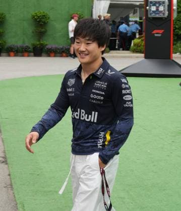FORMULA 1 SINGAPORE AIRLINES SINGAPORE GRAND PRIX 2025 03 10 2025, Marina Bay Street Circuit, Singapore, FORMULA 1 SINGAPORE AIRLINES SINGAPORE GRAND PRIX 2025 , pictured Yuki Tsunoda JPN , Oracle Red Bull Racing nordphotoxGmbHx xBratic nph00250