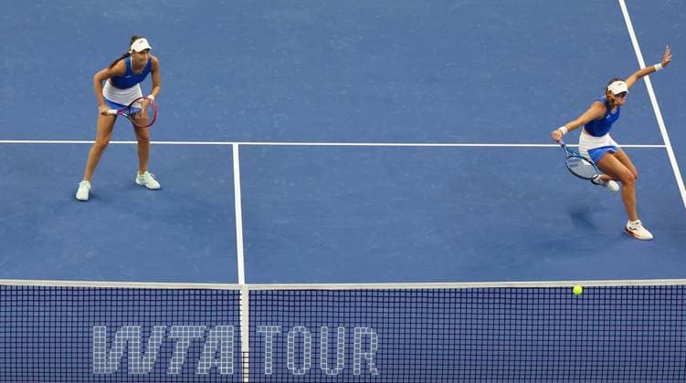 (251003) -- BEIJING, Oct. 3, 2025 -- Tereza Mihalikova Olivia Nicholls (R) compete during the women s doubles quarterfinal match between Hsieh Su-Wei (Chinese Taipei) Jelena Ostapenko (Latvia) and Tereza Mihalikova (Slovakia) Olivia Nicholls (Britain) at 2025 China Open tennis tournament in Beijing, China, Oct. 3, 2025. (Photo by Xinhua) (SP)CHINA-BEIJING-TENNIS-CHINA OPEN-WOMEN S DOUBLES-QUARTERFINAL (CN) MaxZihan 