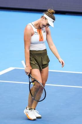 BEIJING, CHINA - OCTOBER 03: Linda Noskova of Czech Republic competes in the Women s Singles Quarterfinal match against Sonay Kartal of Great Britain on day 12 of the 2025 China Open at the National Tennis Center on October 3, 2025 in Beijing, China.  Copyright: xVCGx 111594824821