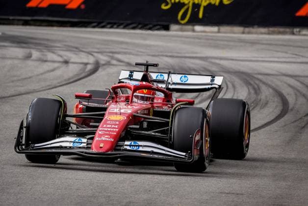Formula 1 Singapore Airlines Singapore Grand Prix 2025 Remy Midez OVERTAKE MAXPPP - Singapore 03 10 2025 16 LECLERC Charles (mon), Scuderia Ferrari HP, action at the Formula 1 Singapore Airlines Singapore Grand Prix 2025, the 18th round of the 2025 FIA Formula 1 World Championship, WM, Weltmeisterschaft at the Marina Bay Street Circuit in Singapore, Singapore, from 2 to 5 October 2025 Singapore Marina Bay Street Circuit Singapore  Copyright: xOVERTAKE MAXPPPxRemyxMidezx OVT202510038224 OVT202510038224
