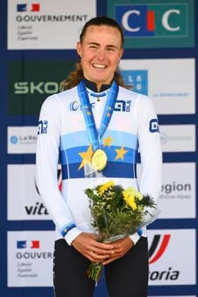 UEC 2025 Road European Championship, EM, Europameisterschaft Drome-Ardeche 03 10 2025 GUILHERAND-GRANGES, FRANCE - OCTOBER 03 : Blasi Cairol Paula (Spain) pictured during the podium ceremony of the Women U23 cycling road race of the 2025 UEC Road European Championship Drome-Ardeche 10th edition an UCI Continental Championships cycling race of 85.7 km with start in Guilherand-Granges and finish in Guilherand-Granges on October 3, 2025 in Guilherand-Granges, France, 03 10 2025 Guilherand-Granges France  Copyright: xVincentxKalutx