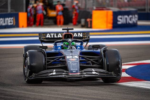 Formula 1 GP Singapore Friday, 03 10 2025 Alexander Albon 23, Williams Racing Formula 1 GP Singapore Friday, 03 10 2025 Copyright: xBEAUTIFULxSPORTS Erlhofx