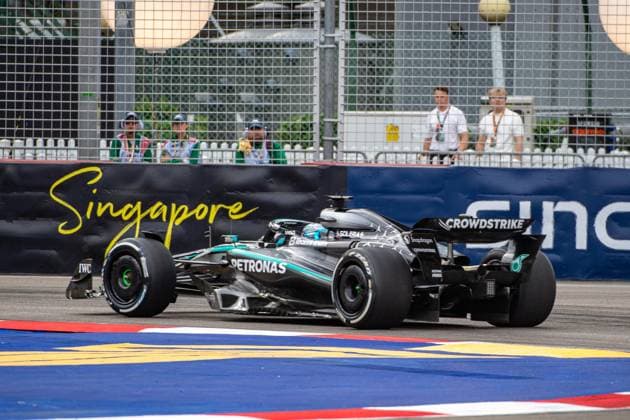 Formula 1 GP Singapore Friday, 03 10 2025 George Russell 63, Mercedes AMG Petronas F1 Team Formula 1 GP Singapore Friday, 03 10 2025 Copyright: xBEAUTIFULxSPORTS Erlhofx