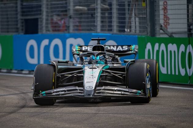 Formula 1 GP Singapore Friday, 03 10 2025 George Russell 63, Mercedes AMG Petronas F1 Team Formula 1 GP Singapore Friday, 03 10 2025 Copyright: xBEAUTIFULxSPORTS Erlhofx