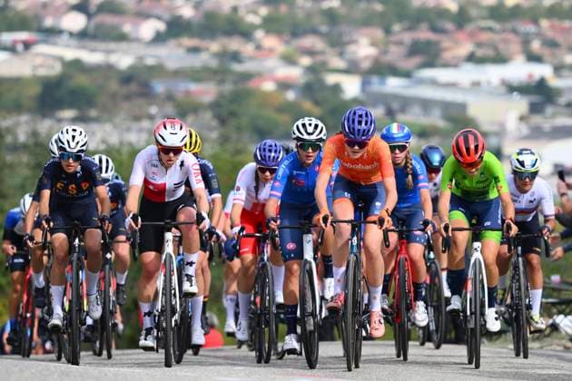 Cycling, European Road Cycling Championships in Drome-Ardeche, women, juniors, road race