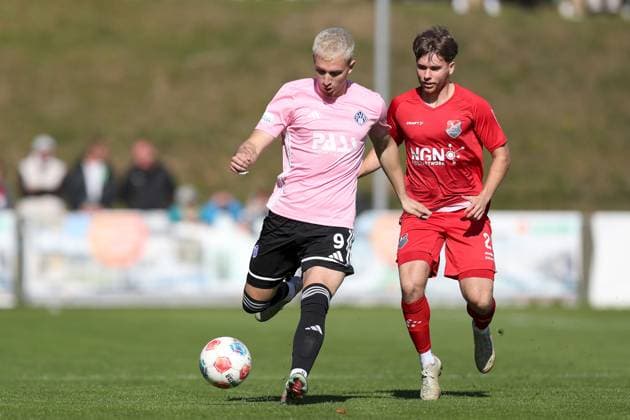 03 10 2025, xjcx, Men, Soccer, Season 2025 2026, Regionalliga Bayern, 12 Matchday TSV Aubstadt SV Viktoria Aschaffenburg Georgios Makridis 9, SV Viktoria Aschaffenburg and Egor Zelenskiy 21, TSV Aubstadt Sulzfeld Schulstadion Aubstadt Bayern Germany