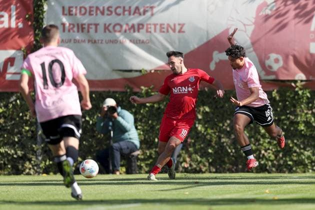 03 10 2025, xjcx, Men, Soccer, Season 2025 2026, Regionalliga Bayern, 12 Matchday TSV Aubstadt SV Viktoria Aschaffenburg Timo Pitter 10, TSV Aubstadt and Nino Cassaniti 18, SV Viktoria Aschaffenburg Sulzfeld Schulstadion Aubstadt Bayern Germany