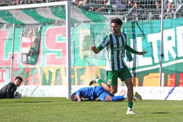 Soccer Regionalliga Nordost BSG Chemie Leipzig vs VSG Altglienicke Berlin 03 10 2025 Stanley Ratifo 30, Chemie Leipzig celebrates his goal for 2 0 Soccer, Regionalliga Nordost, Season 2025 2026, 11 Matchday BSG Chemie Leipzig vs VSG Altglienicke on 03 10 2025 at Alfred Kunze Sportpark, Leipzig Leutzsch Copyright: xBEAUTIFULxSPORTS JanxKaeferx