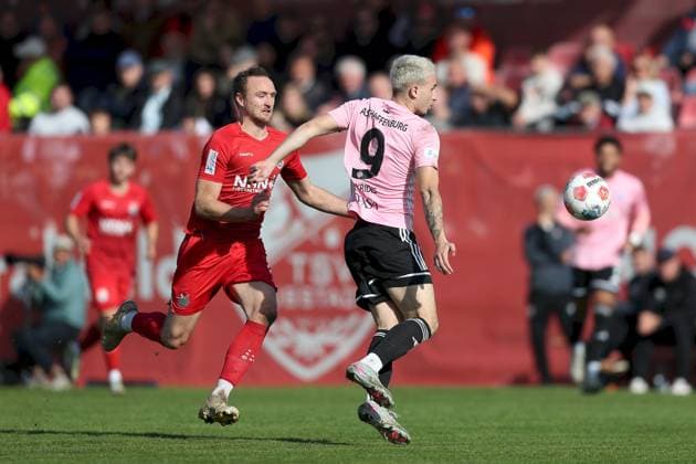 03 10 2025, xjcx, Men, Soccer, Season 2025 2026, Regionalliga Bayern, 12 Matchday TSV Aubstadt SV Viktoria Aschaffenburg Marco Nickel 29, TSV Aubstadt and Georgios Makridis 9, SV Viktoria Aschaffenburg Sulzfeld Schulstadion Aubstadt Bayern Germany