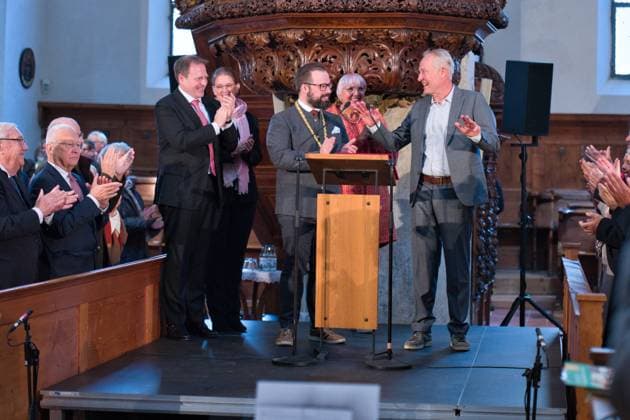 Awarding of the Memmingen Freedom Prize 1525 to the former SC Freiburg coach Christian Streich in the Protestant church St Martin Handover of the certificates by Lord Mayor Jan Rothenbacher Memmingen Photo Eibner Press photo Eky Eibner Awarding of the Memmingen Freedom Prize 1525 to the former SC Freiburg coach Christian Streich Memmingen Copyright: xEibner-Pressefotox EP_EER