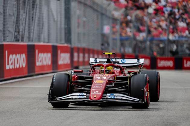 Formula 1 Singapore Grand Prix 2025 Lewis Hamilton 44 (GBR) Scuderia Ferrari SF-25 during the Formula 1 Singapore Airlines Singapore Grand Prix 2025 at the Marina Bay Street Circuit, Singapore on 3 October 2025 Credit: Jun Da Tan Every Second Media Editorial use only. All images are copyright Every Second Media Limited. No images may be reproduced without prior permission. Copyright: xIMAGO EveryxSecondxMediax ESM-1608-0086 JunxDaxTanx xEveryxSecondxMediax