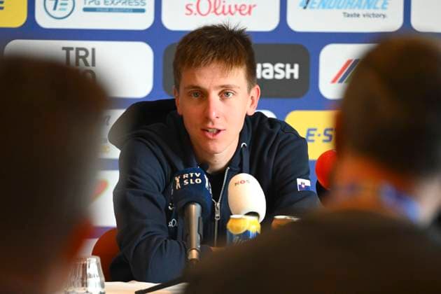 UEC 2025 Road European Championship, EM, Europameisterschaft Drome-Ardeche Media Activities 3 10 2025 LORIOL-SUR-DROME, FRANCE - OCTOBER 03 : Pogacar Tadej (Slovenia) talking to the press during a press conference, PK, Pressekonferenz ahead of the Men Elite cycling road race of the 2025 UEC Road European Championship Drome-Ardeche 10th edition an UCI Continental Championships cycling race on October 3, 2025 in Loriol-sur-Drome, France, 3 10 2025 Loriol-sur-Drome France  Copyright: xVincentxKalutx
