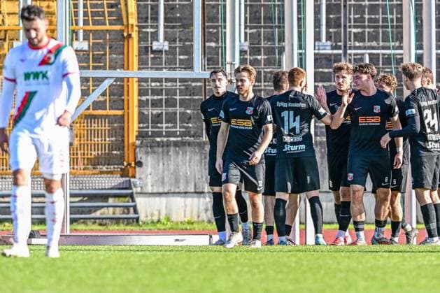 FC Augsburg II vs Hankofen Hailing 03 10 2025 Cheers at Hankofen after the 1 0 penalty , Augsburg, 03 10 2025 12 Matchday of the Regionalliga Bayern, FC Augsburg II vs Hankofen Hailing, Augsburg Rosenaustadion Copyright: xBEAUTIFULxSPORTS Märklx